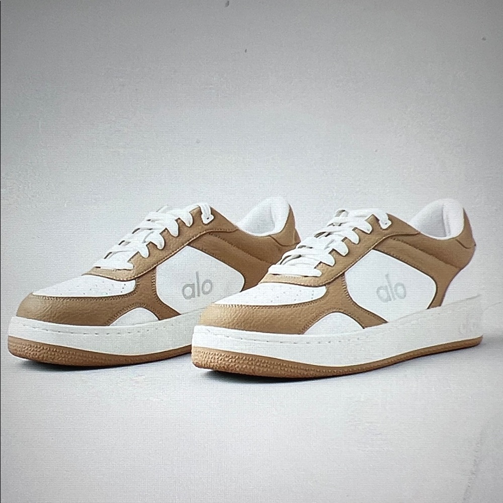 ALO Yoga Recovery Mode Sneaker